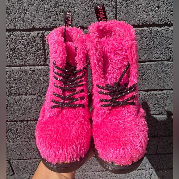 NWOT Dr Martens 1460 Pink Boots - Picture 7 of 12